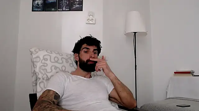 Verycutex online show from March 16, 2026, 7:45 am