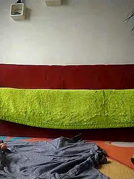 Snapshot of milosek81 chatting on December 19, 2025, 1:07 pm milosek81 online show from December 19, 2025, 1:07 pm