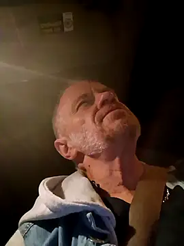 Makowboy online show from October 23, 2025, 1:38 am