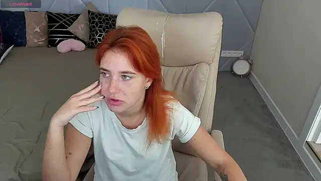 EmilyFoxxi online show from September 13, 2025, 5:51 am