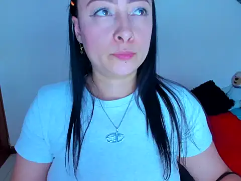 julybravo online show from January 14, 2025, 10:12 pm