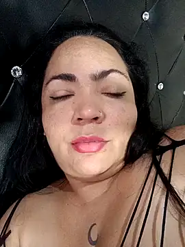 NIKOLE1301 online show from January 11, 2025, 9:04 pm