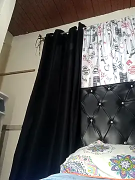 NIKOLE1301 online show from February 8, 2025, 10:51 pm