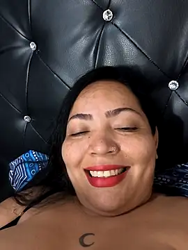 NIKOLE1301 online show from December 19, 2025, 9:55 pm