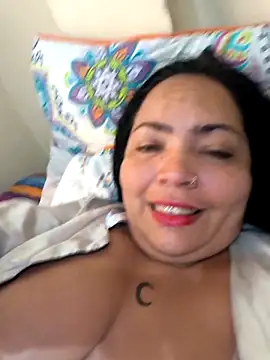 NIKOLE1301 online show from February 10, 2026, 3:05 pm