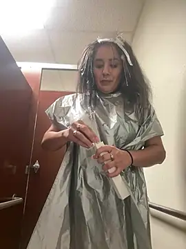 Aw ThROAt9 online show from March 22, 2026, 4:32 pm