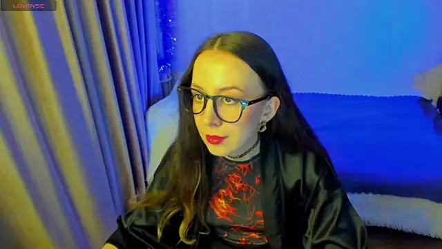 CurlySteph online show from December 5, 2025, 5:20 pm