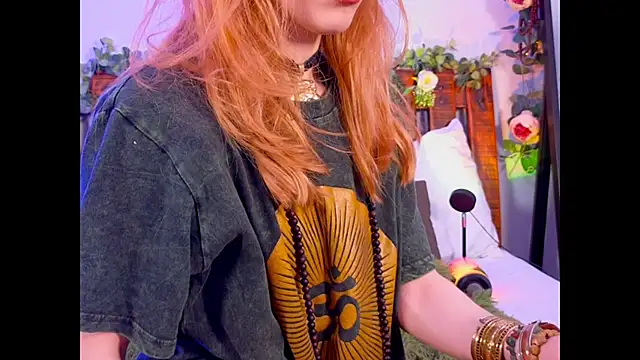 Snapshot of Nymph_Eva chatting on January 9, 2025, 11:24 pm Nymph Eva online show from January 9, 2025, 11:24 pm