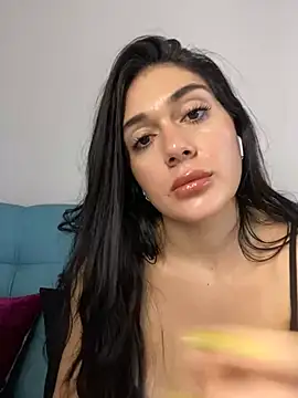 LaanaCooper online show from March 3, 2025, 3:53 pm