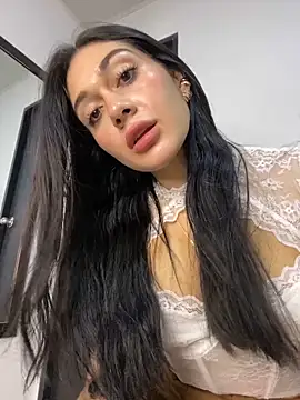 LaanaCooper online show from March 14, 2025, 1:24 pm