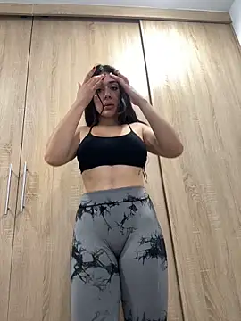 LaanaCooper online show from October 28, 2025, 4:20 pm