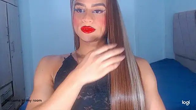 Snapshot of Valenntyna chatting on May 27, 2026, 7:33 pm Valenntyna online show from May 27, 2026, 7:33 pm