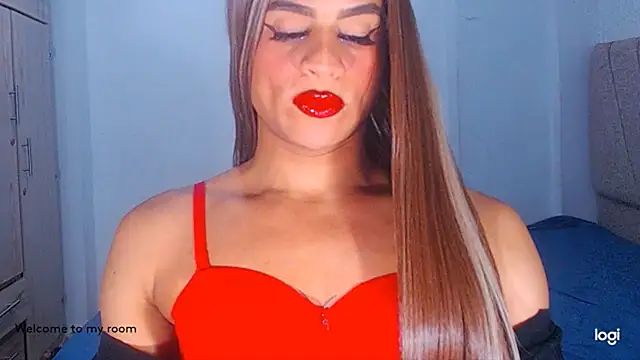 Snapshot of Valenntyna chatting on June 10, 2026, 7:02 pm Valenntyna online show from June 10, 2026, 7:02 pm