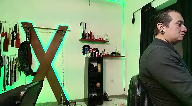 boy n girl online show from February 27, 2025, 10:15 am