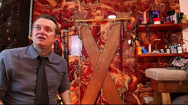 boy n girl online show from March 18, 2026, 3:59 pm