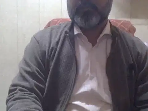 hairymaster95 online show from December 17, 2024, 4:12 am
