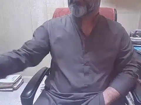 hairymaster95 online show from September 27, 2025, 4:06 am