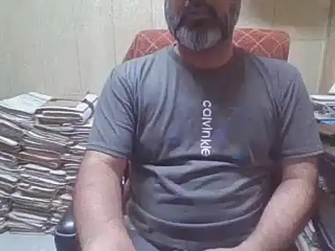 hairymaster95 online show from October 26, 2025, 7:14 am