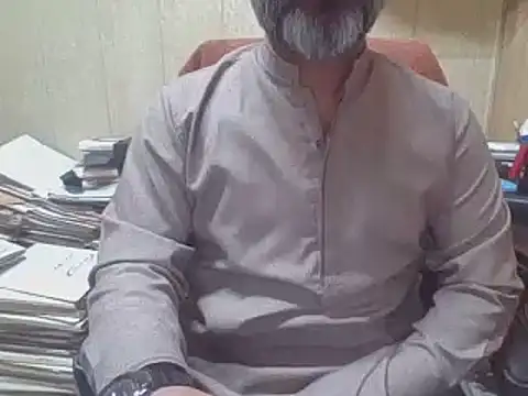 hairymaster95 online show from November 19, 2025, 4:12 am