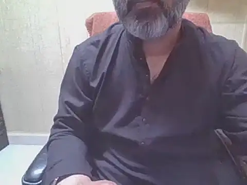 hairymaster95 online show from March 7, 2026, 8:11 am