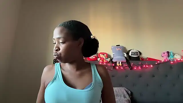 Cum2Charm online show from October 3, 2025, 12:51 am