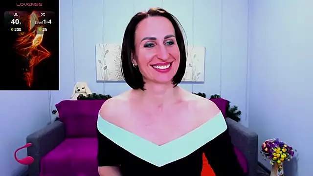 Nia Smithh online show from December 30, 2024, 4:08 pm