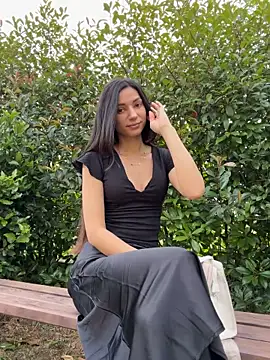  MiaQueen  online show from May 31, 2026, 3:19 pm
