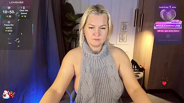 YolandaKiss online show from December 18, 2025, 8:26 pm