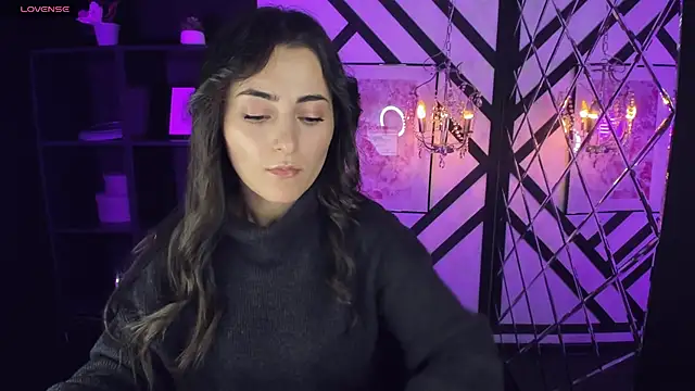 KylieMellow online show from February 17, 2025, 7:42 pm