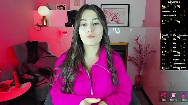 Snapshot of KylieMellow chatting on December 14, 2025, 5:24 am KylieMellow online show from December 14, 2025, 5:24 am