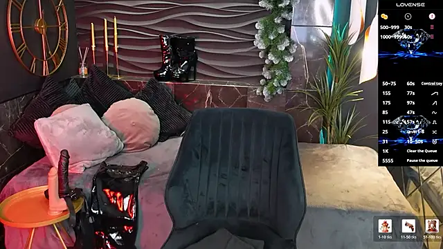 Snapshot of KylieMellow chatting on January 12, 2026, 1:16 pm KylieMellow online show from January 12, 2026, 1:16 pm