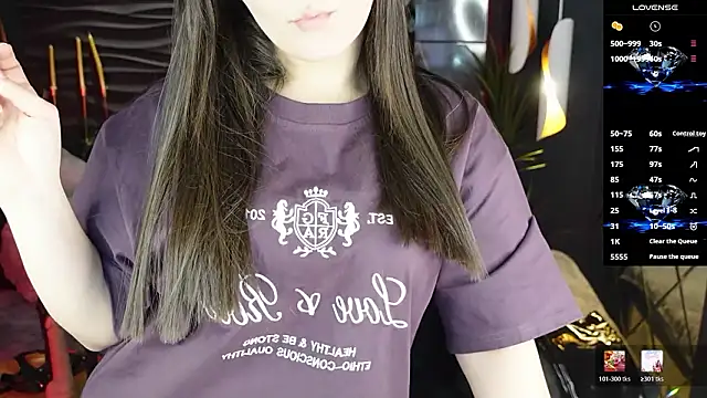 Snapshot of KylieMellow chatting on January 15, 2026, 1:37 pm KylieMellow online show from January 15, 2026, 1:37 pm