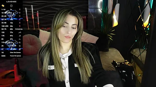 KylieMellow online show from March 23, 2026, 1:26 pm