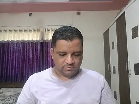 Snapshot of dhruv_love chatting on May 31, 2026, 7:26 am dhruv love online show from May 31, 2026, 7:26 am