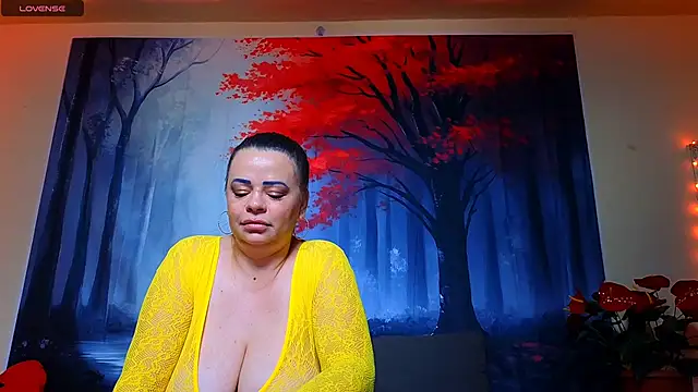 ElizabethEven online show from March 22, 2025, 3:30 am