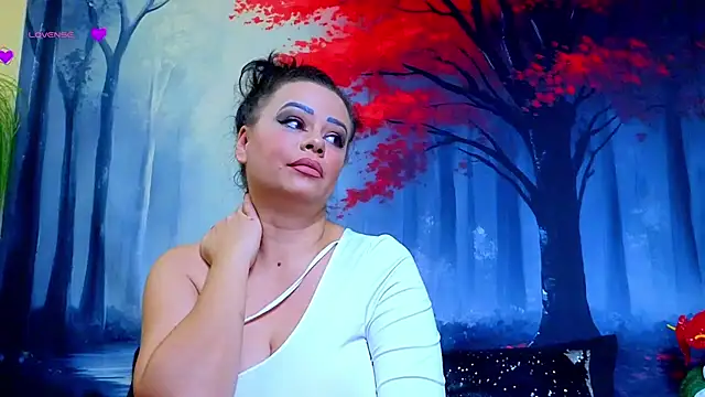 ElizabethEven online show from November 2, 2025, 10:45 pm