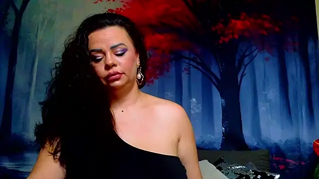 ElizabethEven online show from January 6, 2026, 8:01 pm