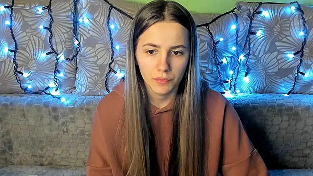 MaggieCake online show from December 27, 2024, 1:00 am