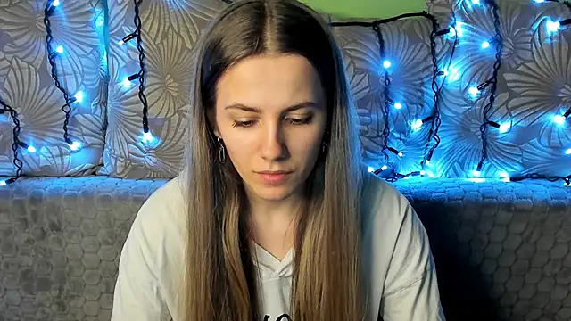 MaggieCake online show from January 19, 2025, 1:43 am