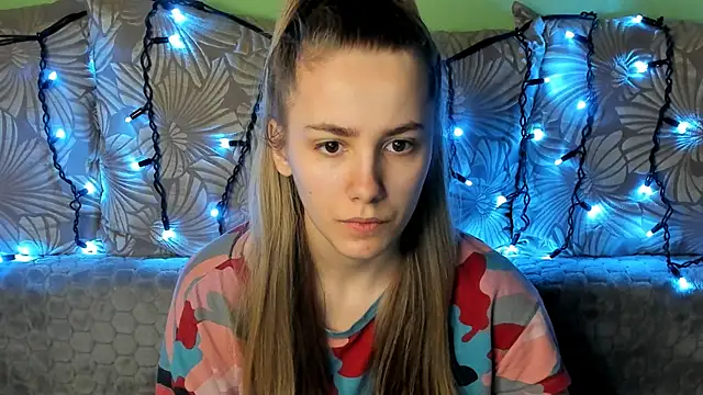 MaggieCake online show from January 30, 2025, 5:30 am