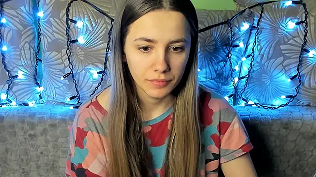 MaggieCake online show from February 21, 2025, 5:13 am