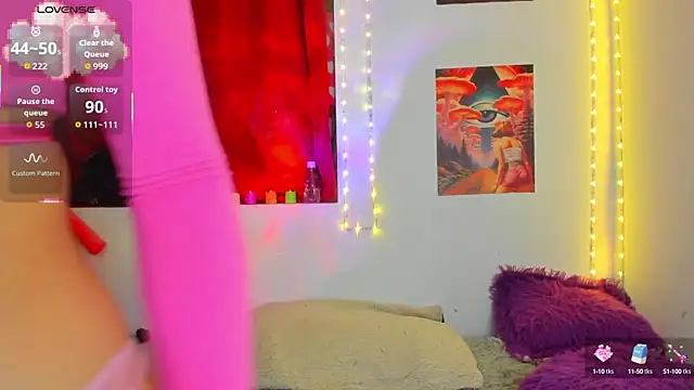 Snapshot of Rainnbow_ chatting on September 26, 2025, 9:02 am Rainnbow online show from September 26, 2025, 9:02 am