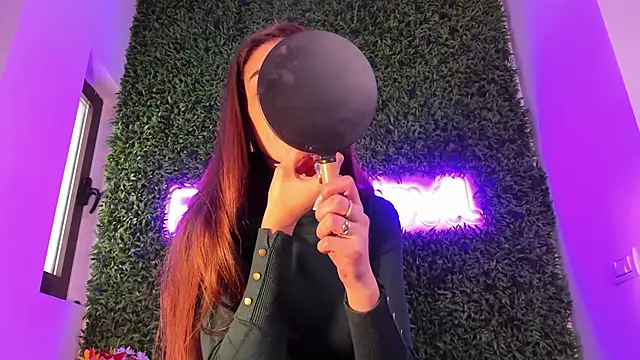 realhotfallingdevil online show from March 26, 2026, 9:15 am