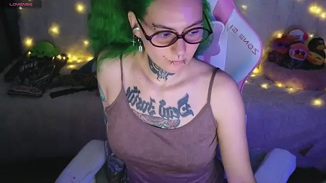 Ginger Stay online show from May 15, 2026, 7:59 am