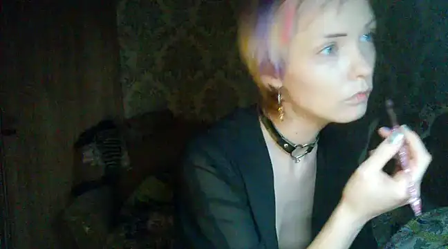 WildMissNiks online show from December 3, 2024, 8:49 am