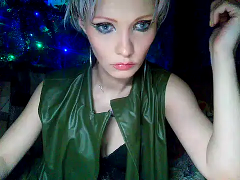 WildMissNiks online show from December 29, 2024, 2:10 pm