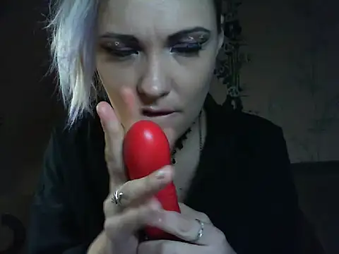 WildMissNiks online show from April 19, 2026, 10:03 am