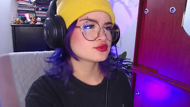 Snapshot of Raventh_ chatting on September 18, 2025, 3:25 pm Raventh online show from September 18, 2025, 3:25 pm