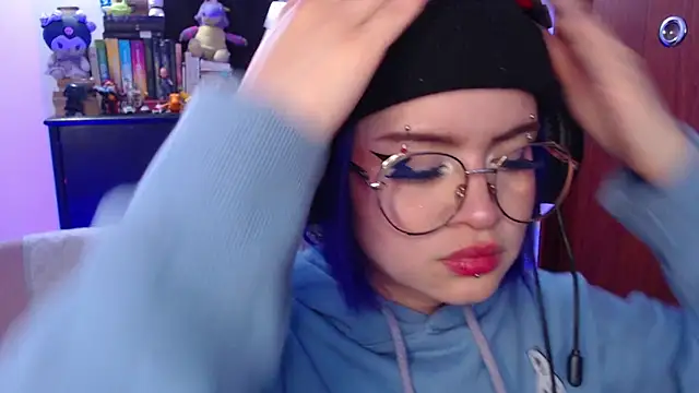 Snapshot of Raventh_ chatting on September 25, 2025, 10:46 pm Raventh online show from September 25, 2025, 10:46 pm