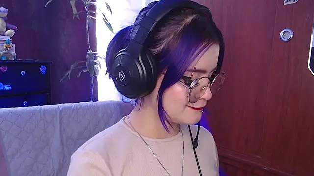 Snapshot of Raventh_ chatting on September 28, 2025, 3:06 pm Raventh online show from September 28, 2025, 3:06 pm